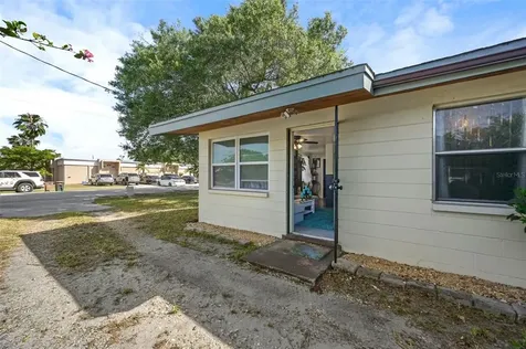 611 E Virginia Avenue Punta Gorda FL 33950