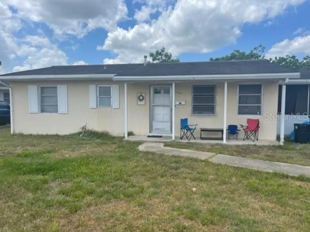1084 Deltona Boulevard Deltona FL 32725