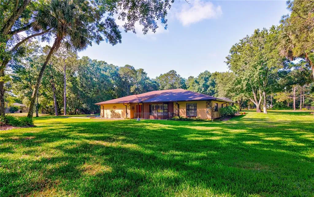 25430 Oaks Boulevard Land O Lakes FL 34639