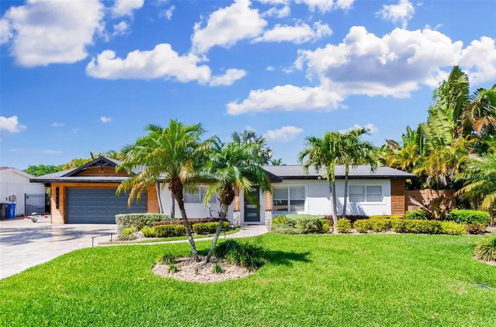 3934 Fontainebleau Drive Tampa FL 33634
