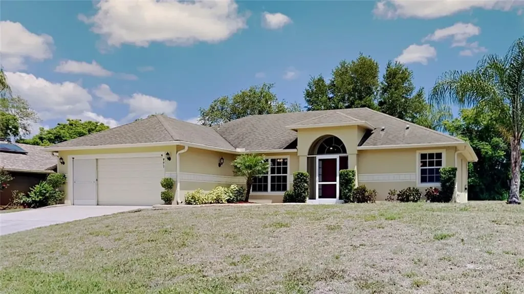 971 Trellis Avenue Deltona FL 32738