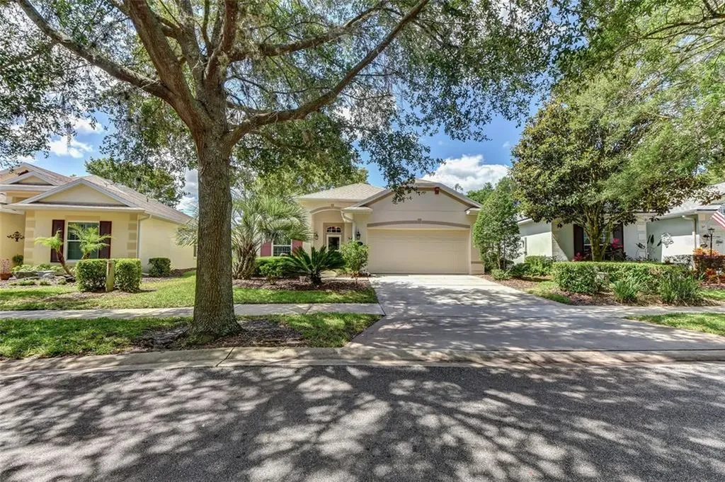 906 Heron Point Circle Deland FL 32724