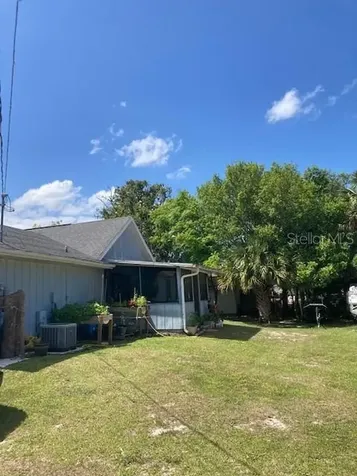 313 N Blue Lake Avenue Deland FL 32724