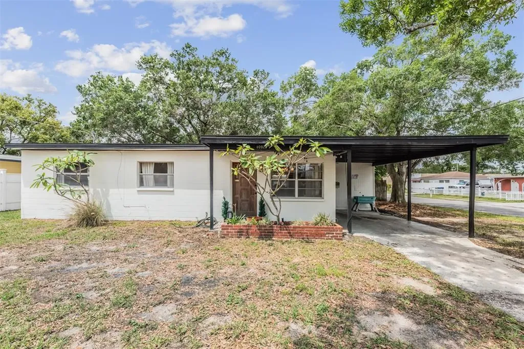 10928 N Annette Avenue Tampa FL 33612