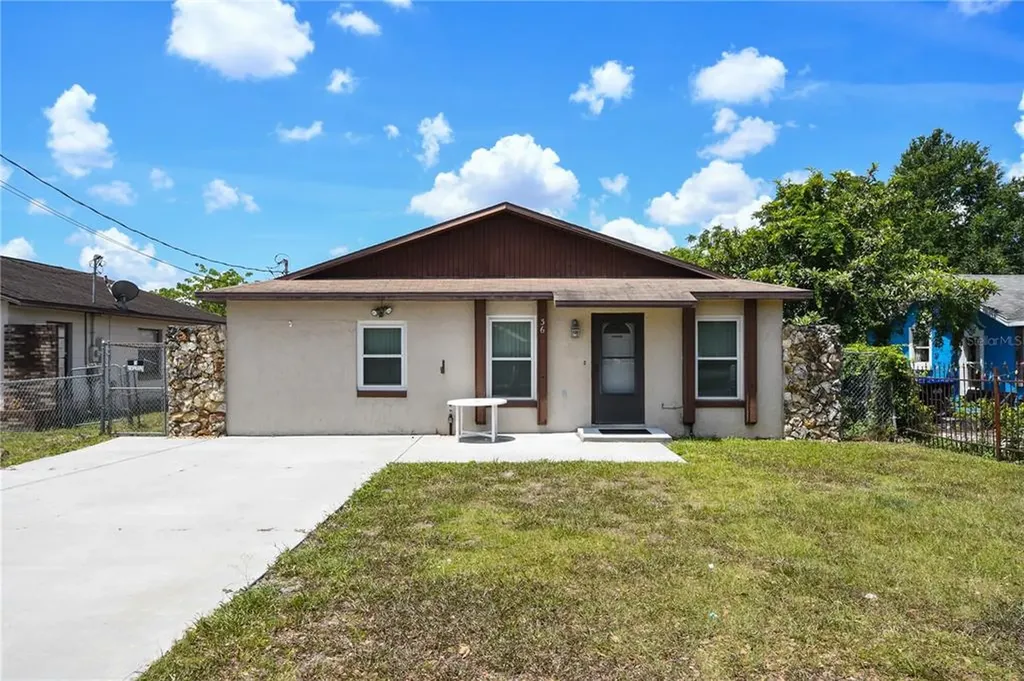 36 S Lancelot Avenue Orlando FL 32835