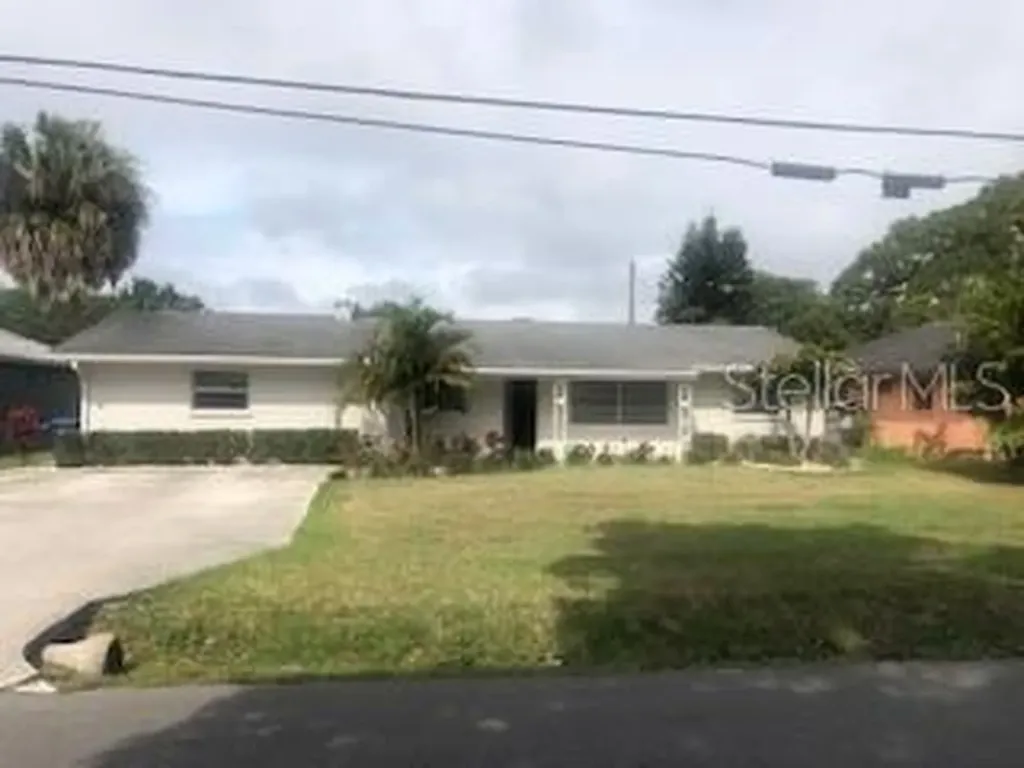 1008 Ponder Avenue Sarasota FL 34232