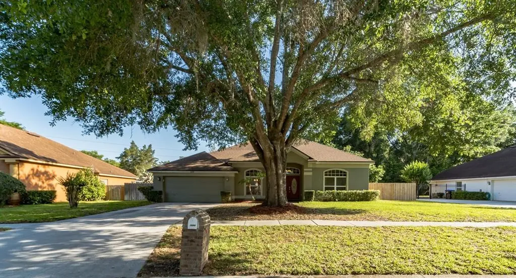 1696 Sweetwater West Circle Apopka FL 32712