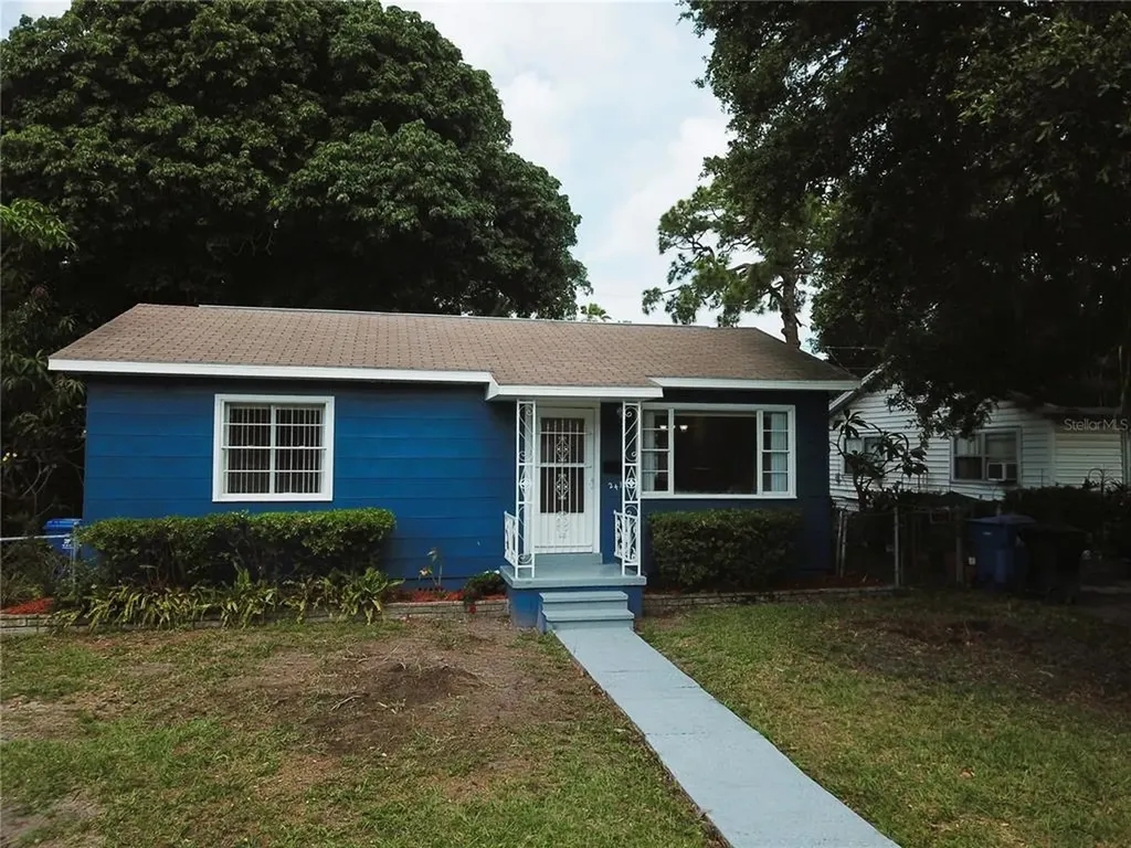 2415 Irondale Street S St Petersburg FL 33705