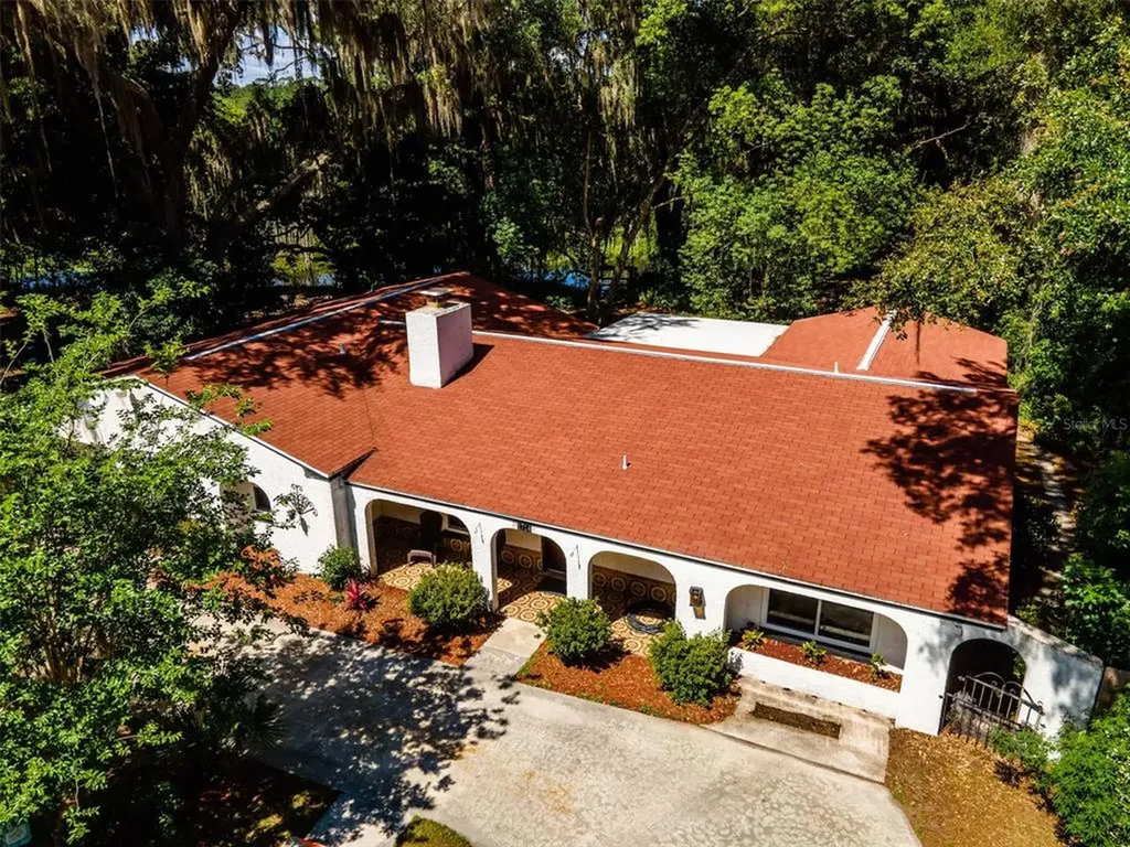 1714 SE 164th Circle Ocklawaha FL 32179