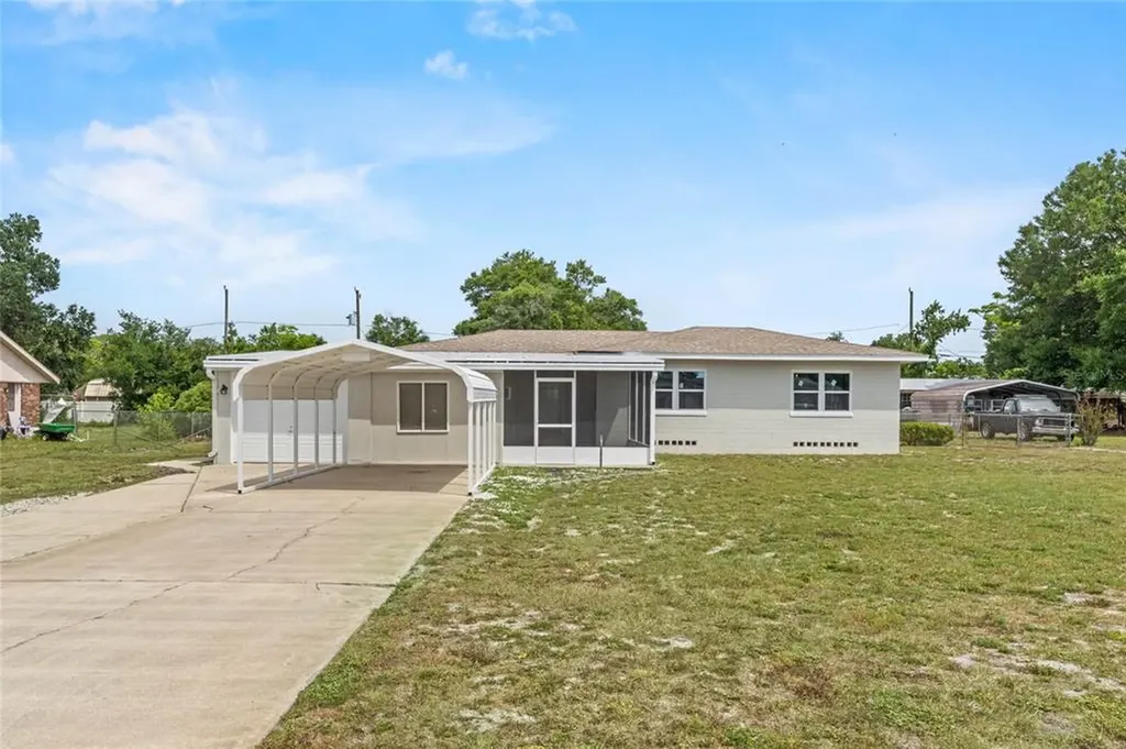 1613 Old Daytona Road Deland FL 32724