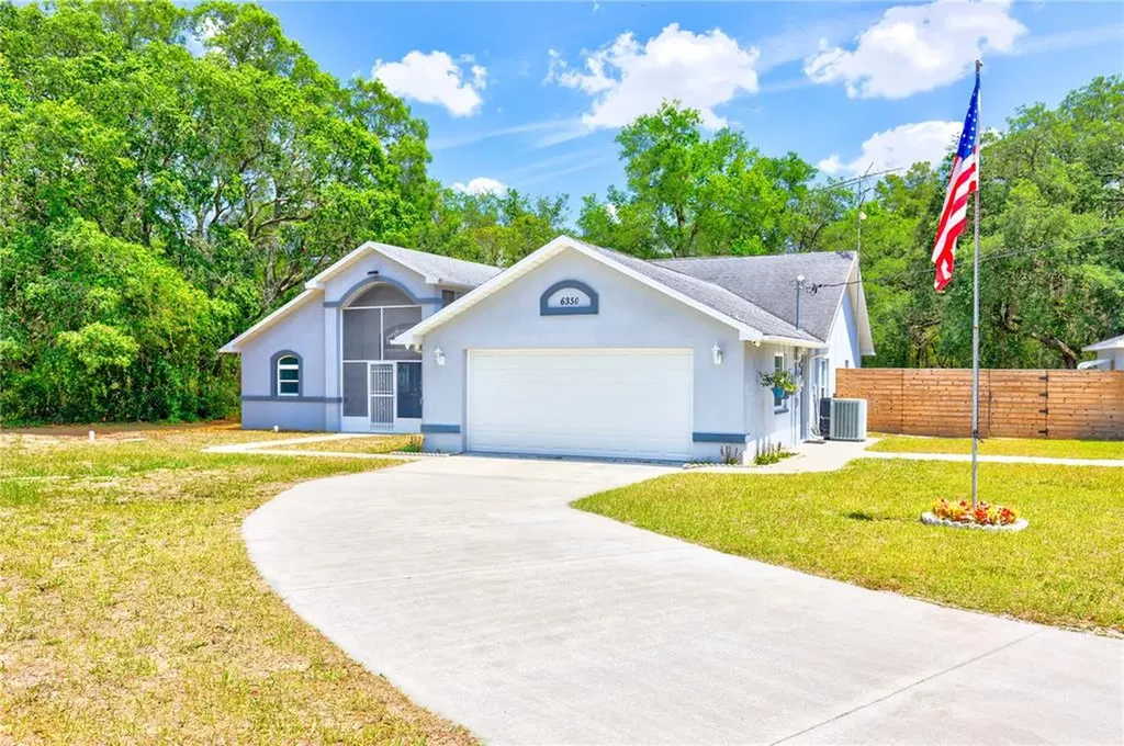 6350 Emerald Drive Dade City FL 33523