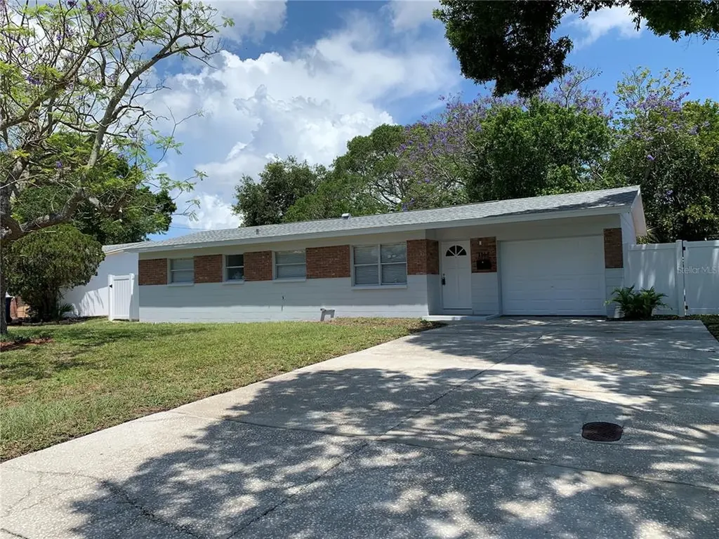 1165 66th Avenue S St Petersburg FL 33705