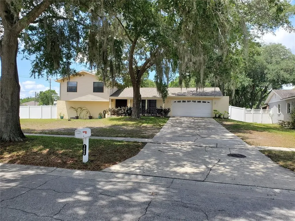 1009 Lake Haven Drive Lutz FL 33559