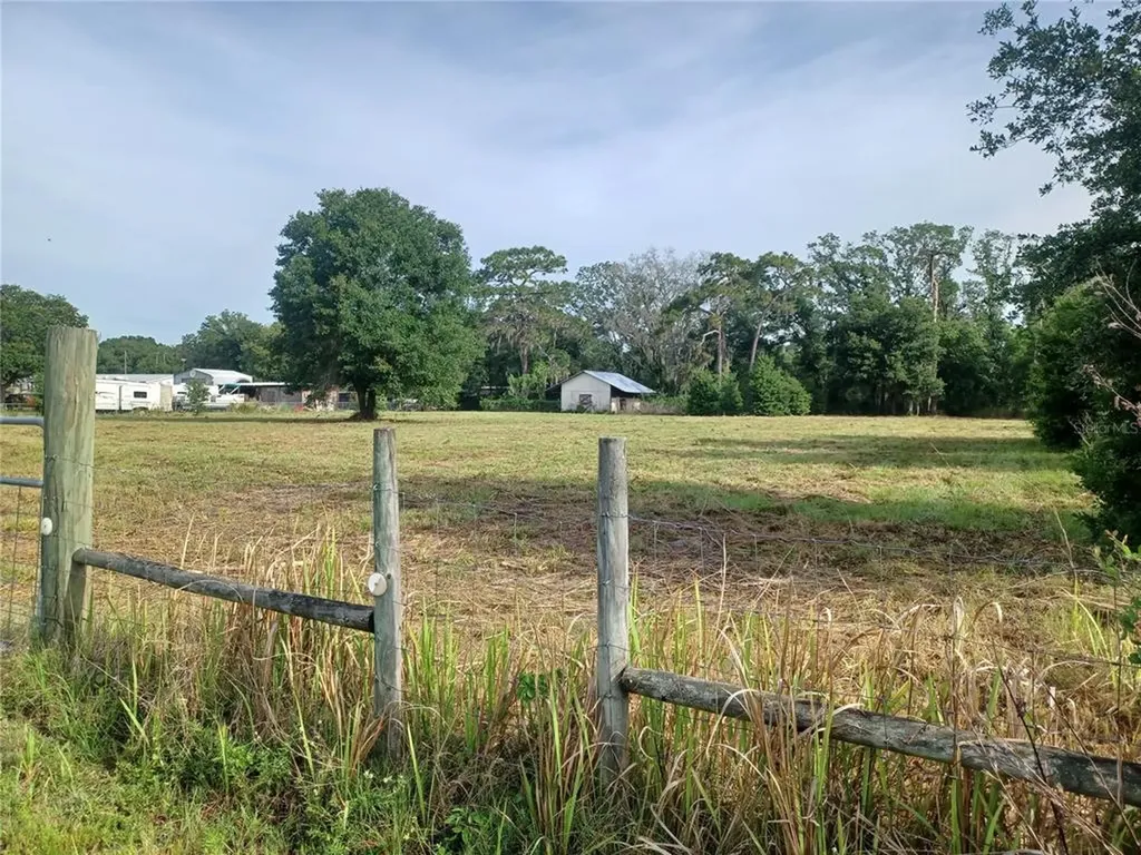 8409 Highland Pines Court Plant City FL 33565