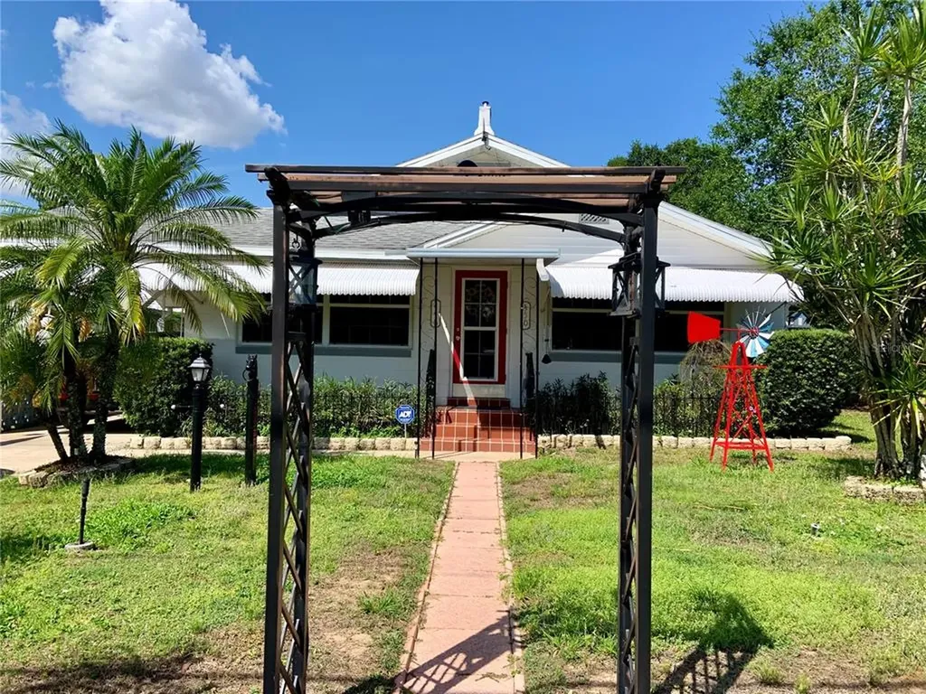 446 Poinsettia Avenue Sebring FL 33870