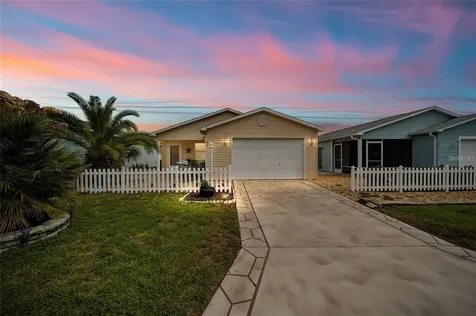 727 Dumas Street Lady Lake FL 32159