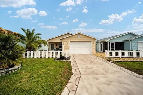 727 Dumas Street Lady Lake FL 32159