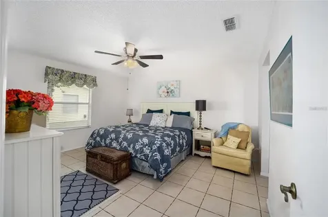 727 Dumas Street Lady Lake FL 32159