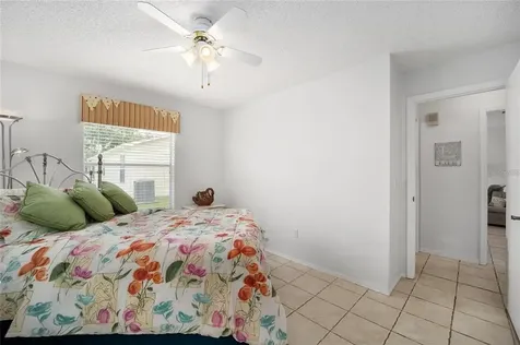 727 Dumas Street Lady Lake FL 32159