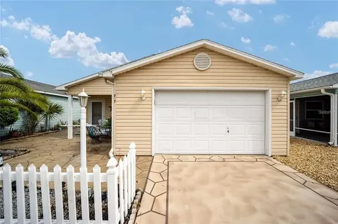 727 Dumas Street Lady Lake FL 32159