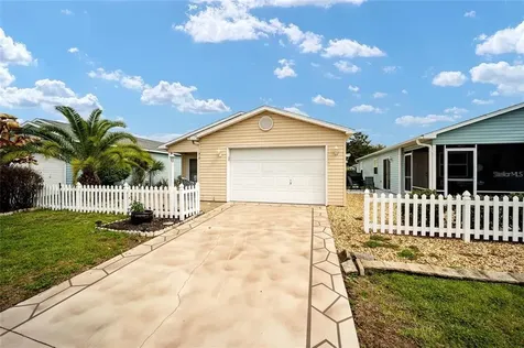 727 Dumas Street Lady Lake FL 32159