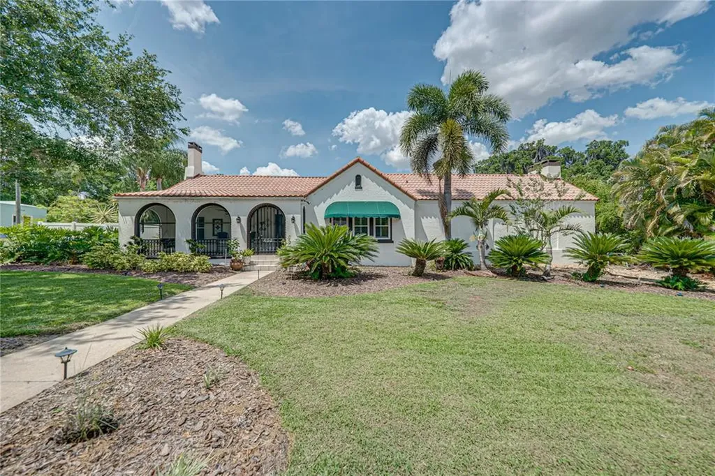 503 E Bullard Avenue Lake Wales FL 33853