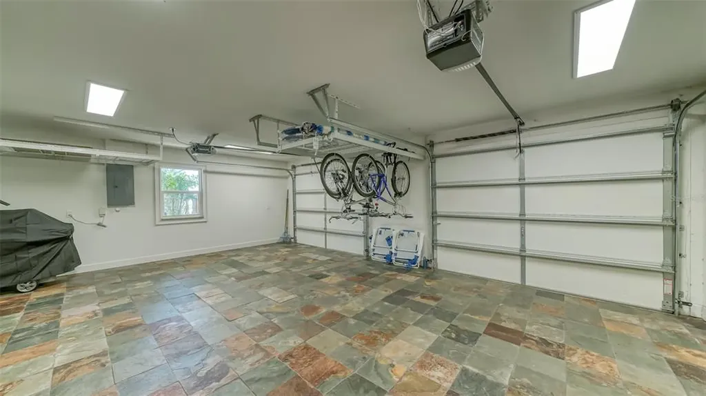 2520 Tami Sola Street Sarasota FL 34237