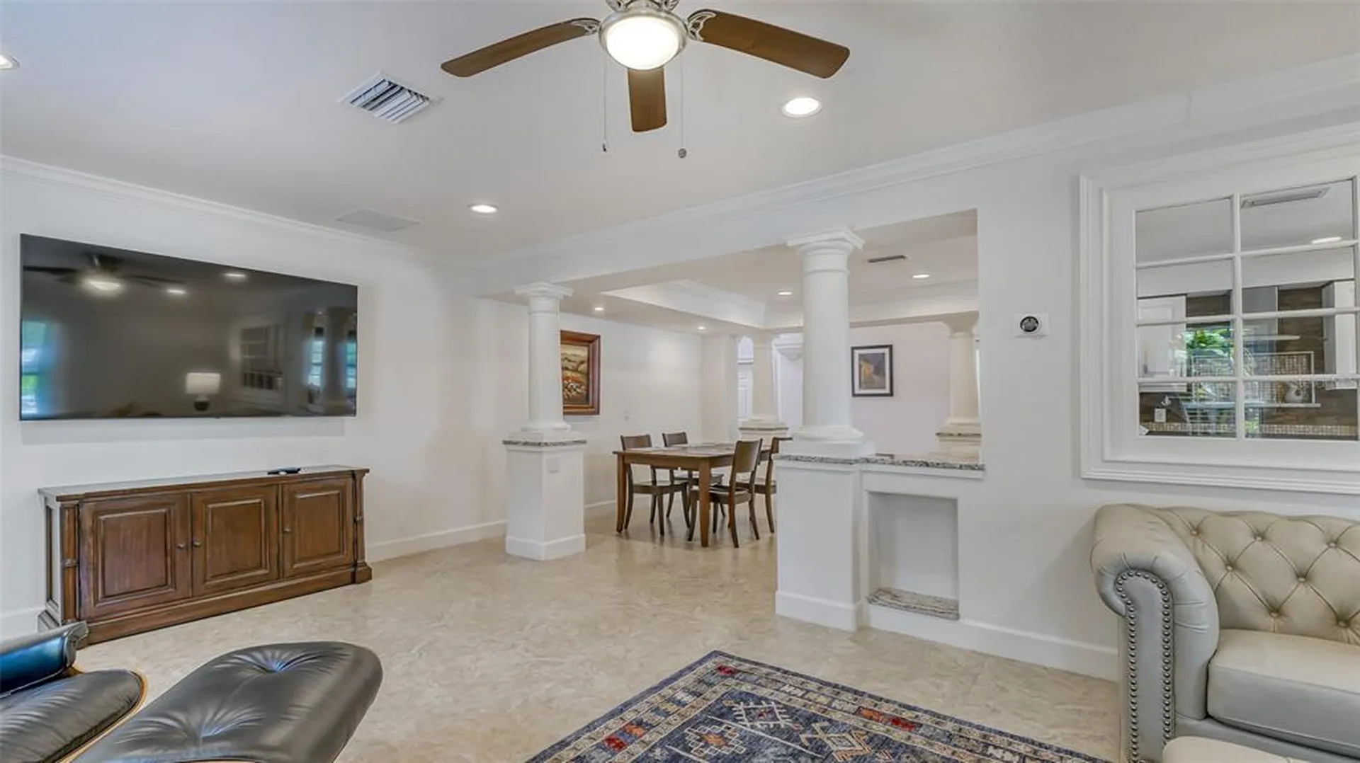 2520 Tami Sola Street Sarasota FL 34237