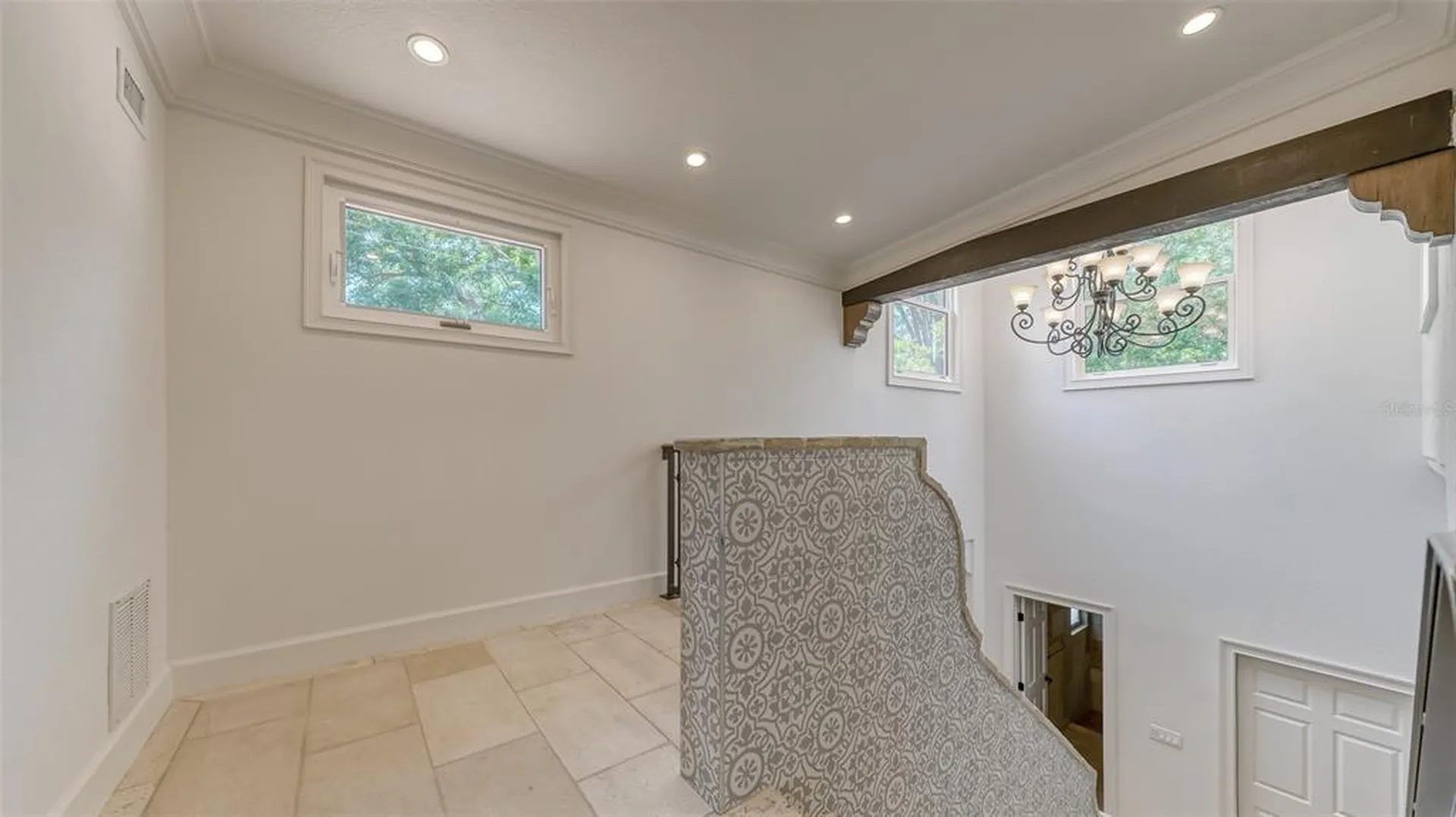 2520 Tami Sola Street Sarasota FL 34237