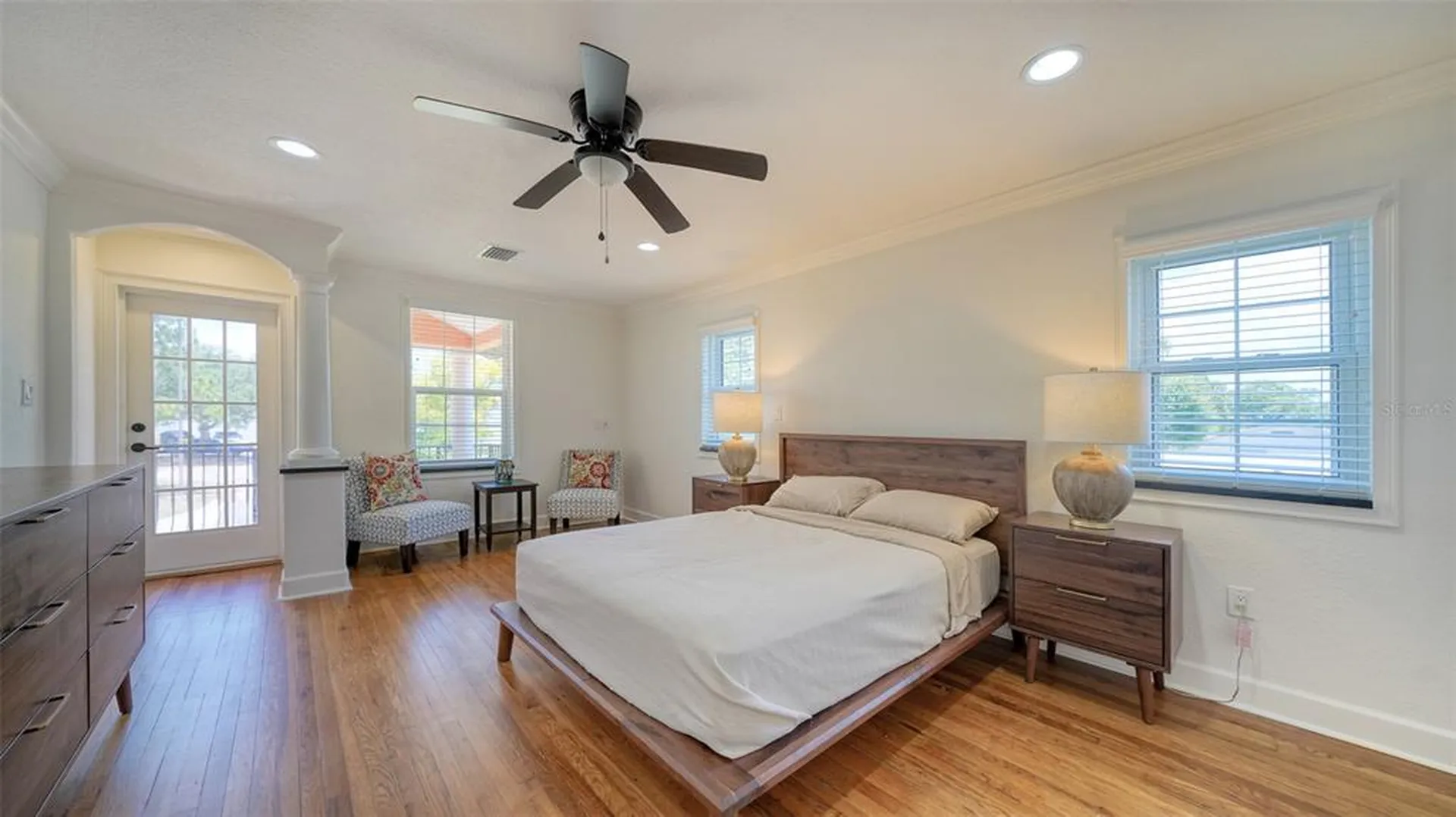 2520 Tami Sola Street Sarasota FL 34237
