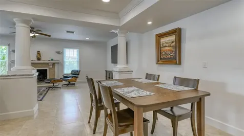 2520 Tami Sola Street Sarasota FL 34237