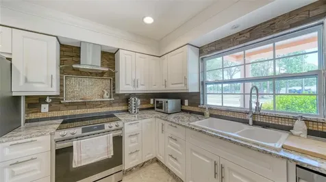2520 Tami Sola Street Sarasota FL 34237