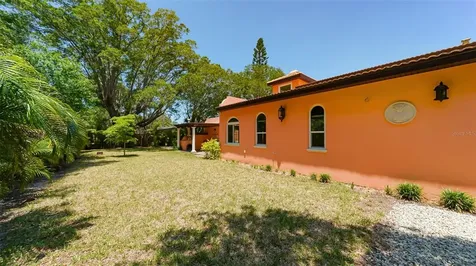 2520 Tami Sola Street Sarasota FL 34237