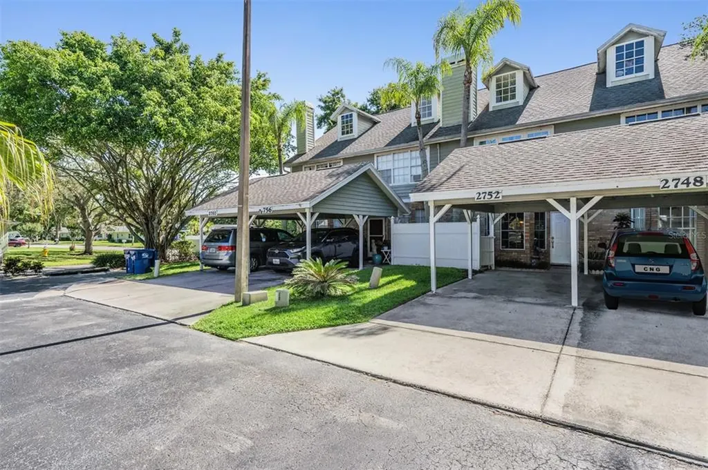 2752 Hamble Village Lane Palm Harbor FL 34684