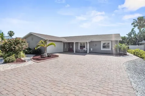 6527 Senegal Palm Way Apollo Beach FL 33572