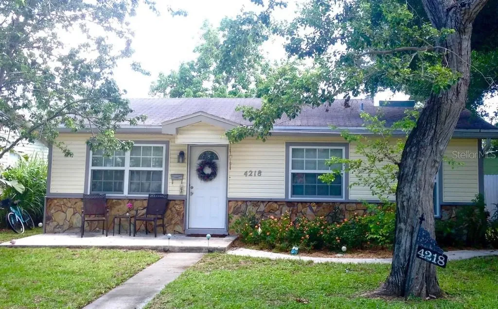 4218 6th Avenue N St Petersburg FL 33713