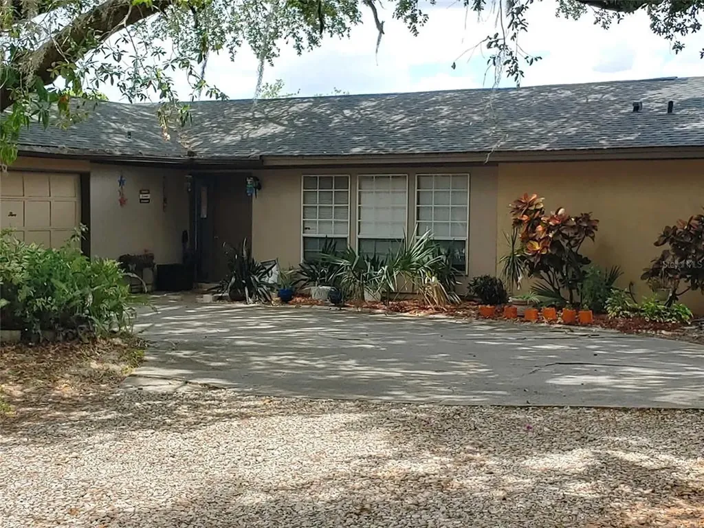 2655 Ellen Avenue Kissimmee FL 34744