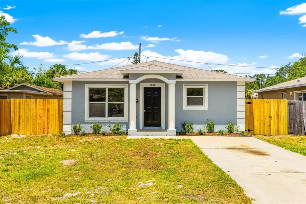 4059 13th Avenue S St Petersburg FL 33711
