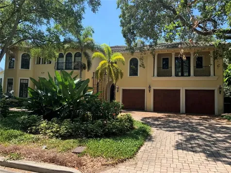 3012 W Hawthorne Road Tampa FL 33611