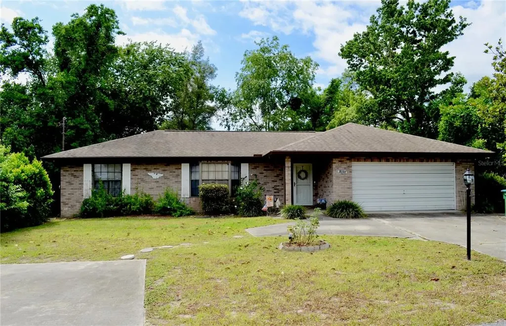1859 Alameda Drive Deltona FL 32738