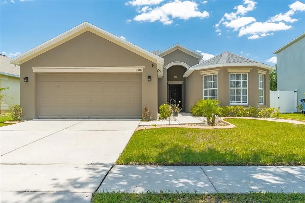 8506 Carriage Pointe Drive Gibsonton FL 33534