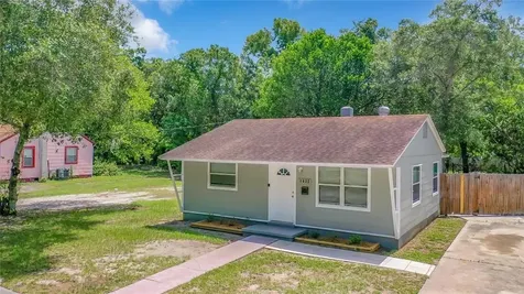 1632 39th Street S St Petersburg FL 33711