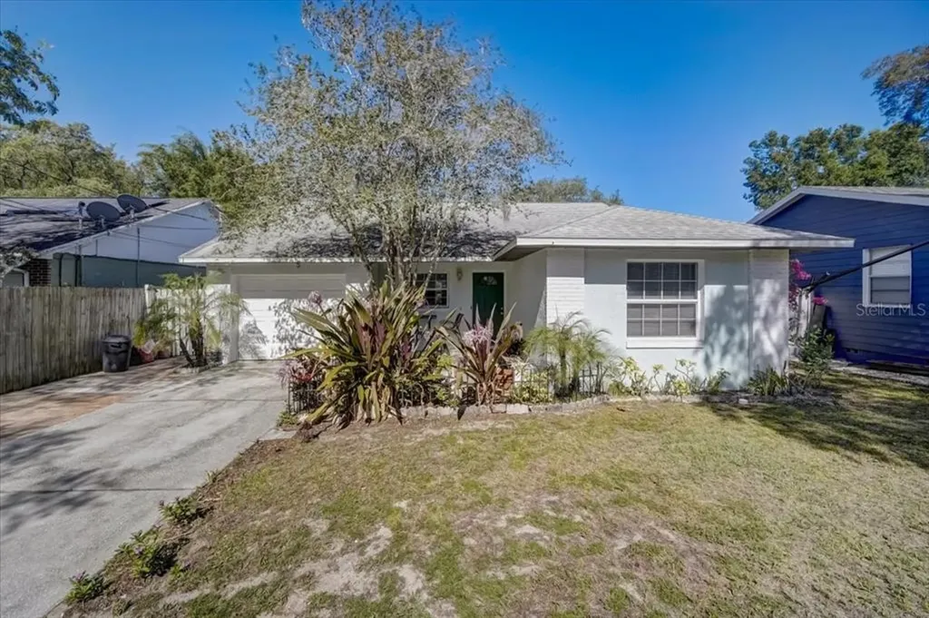 230 S Candler Avenue Orlando FL 32835