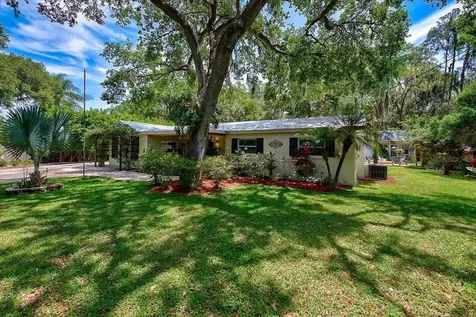 1110 S Wiggins Road Plant City FL 33566