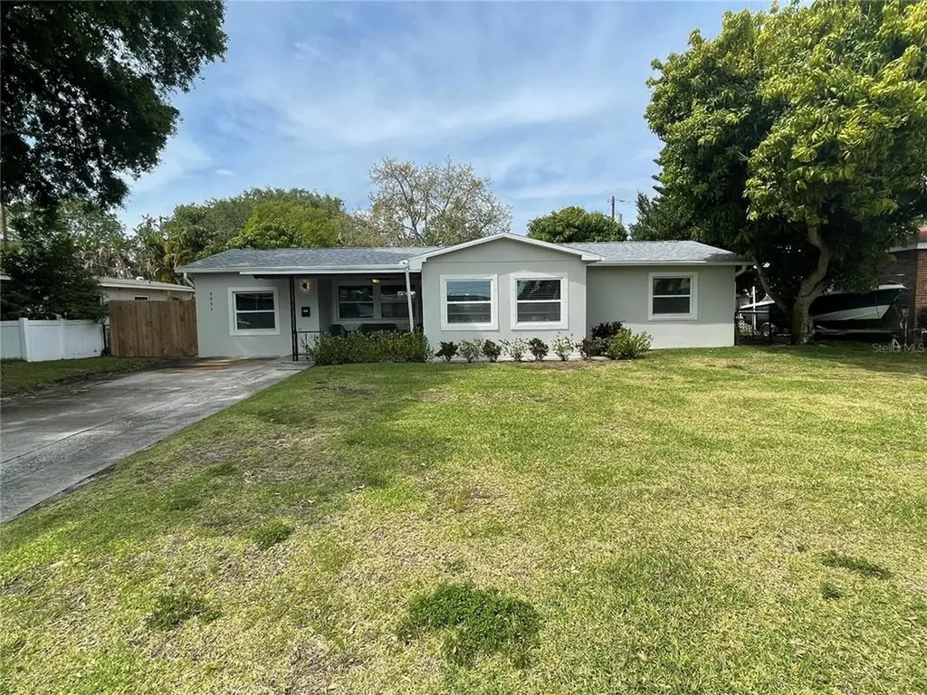 4051 29th Avenue N St Petersburg FL 33713