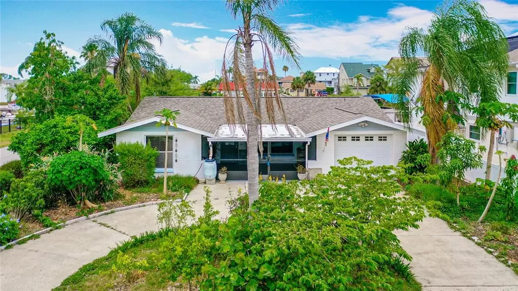 15627 Century Drive Hudson FL 34667