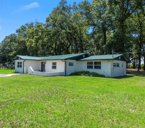 1250 E Highway 329 Citra FL 32113