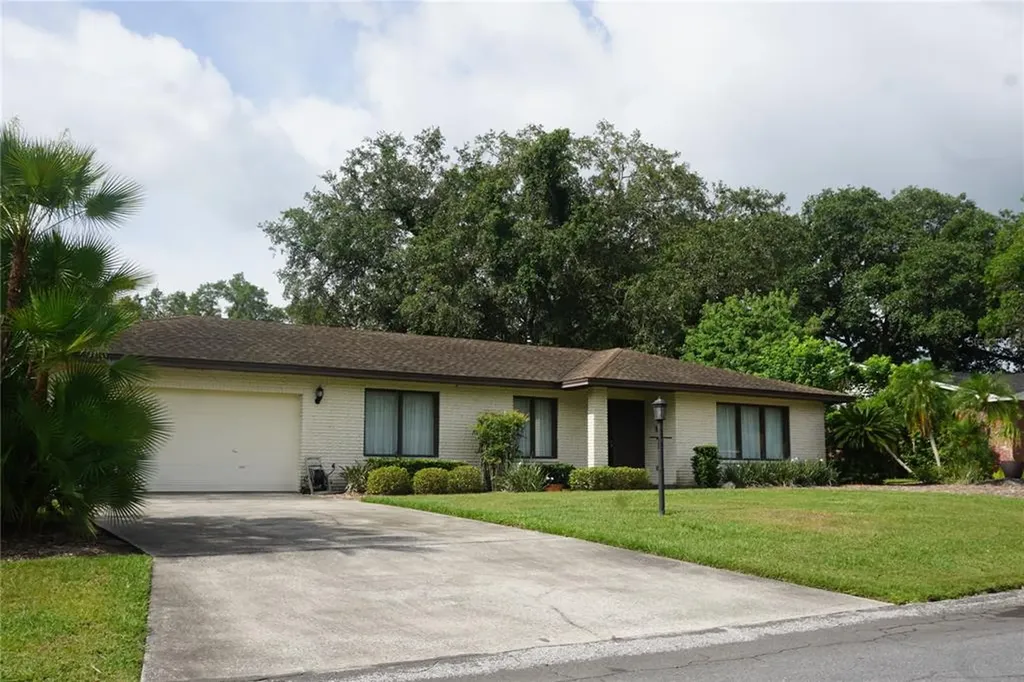 1717 Inverness Drive Lakeland FL 33813