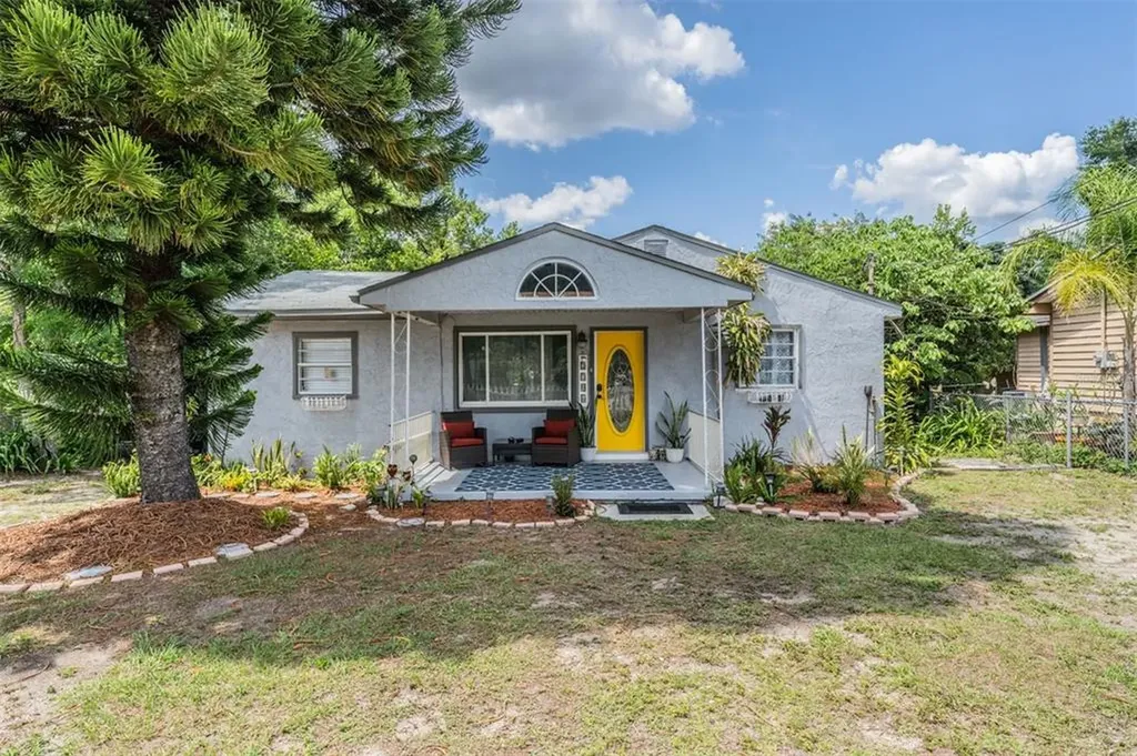 2706 E Annie Street Tampa FL 33612