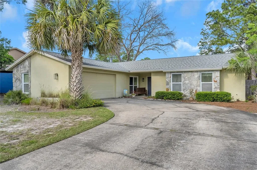 4404 Larkfield Lane Tampa FL 33624